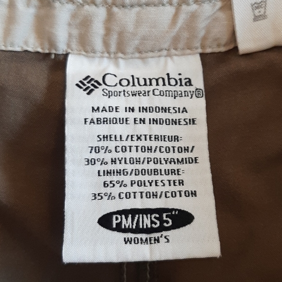 Columbia women's shorts, size M petite - Picture 2 of 5